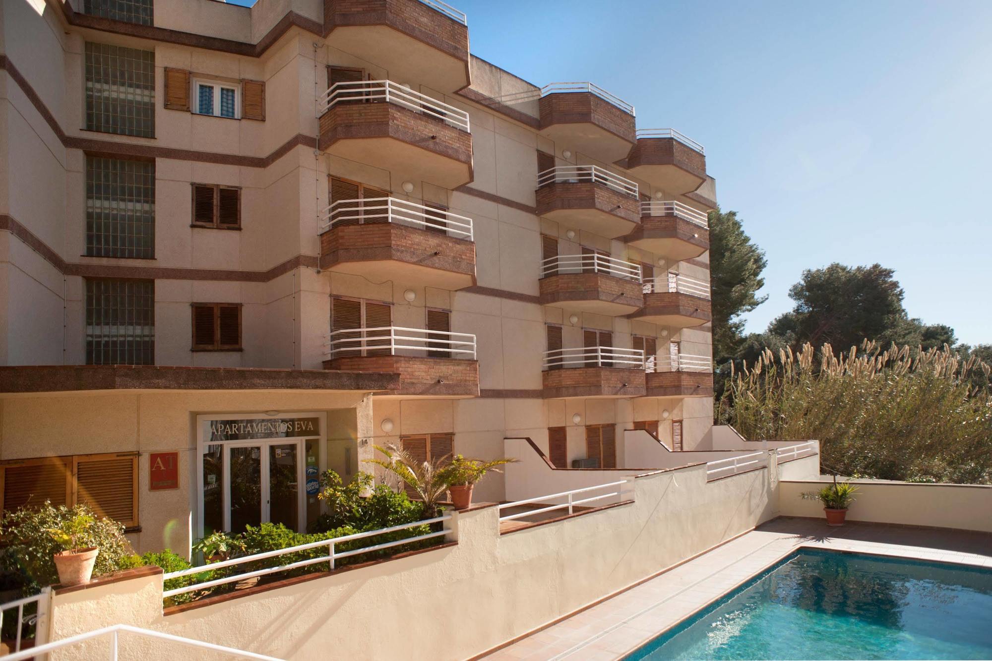 Apartamentos Eva Costa Brava Ngoại thất bức ảnh