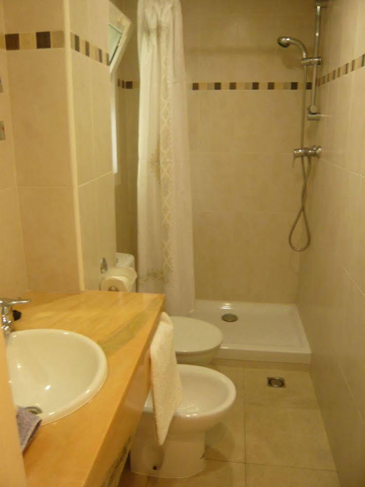Apartamentos Eva Costa Brava Ngoại thất bức ảnh